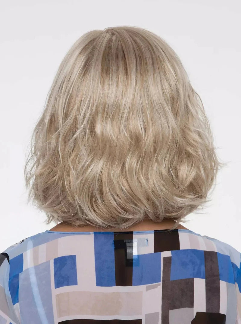 Chloe I Envy image 5