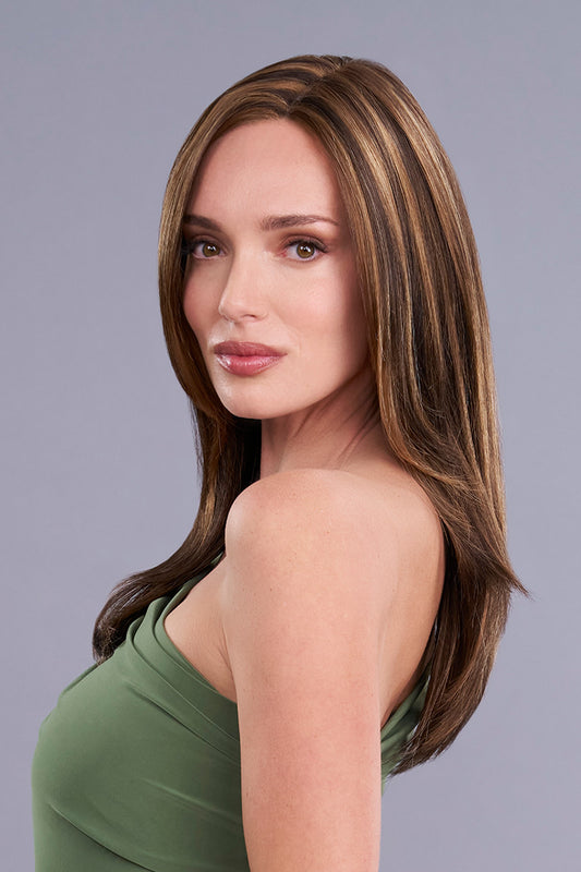 Courtney I Jon Renau