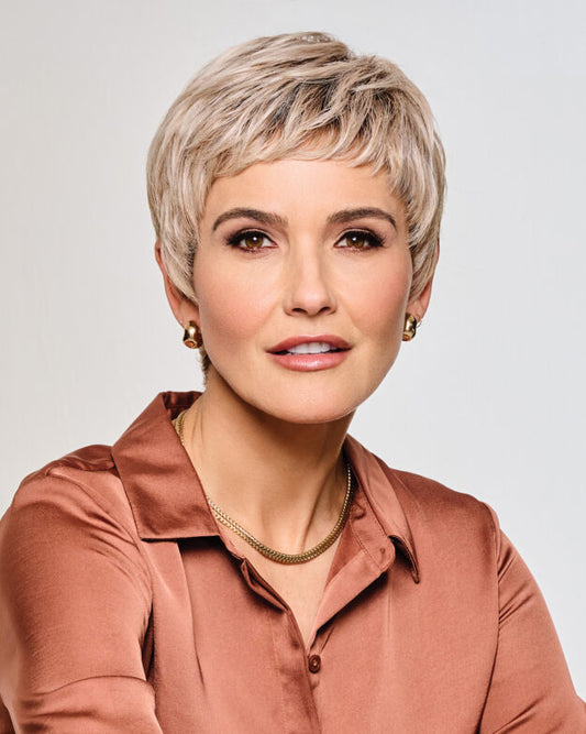 Straight Chic | Raquel Welch